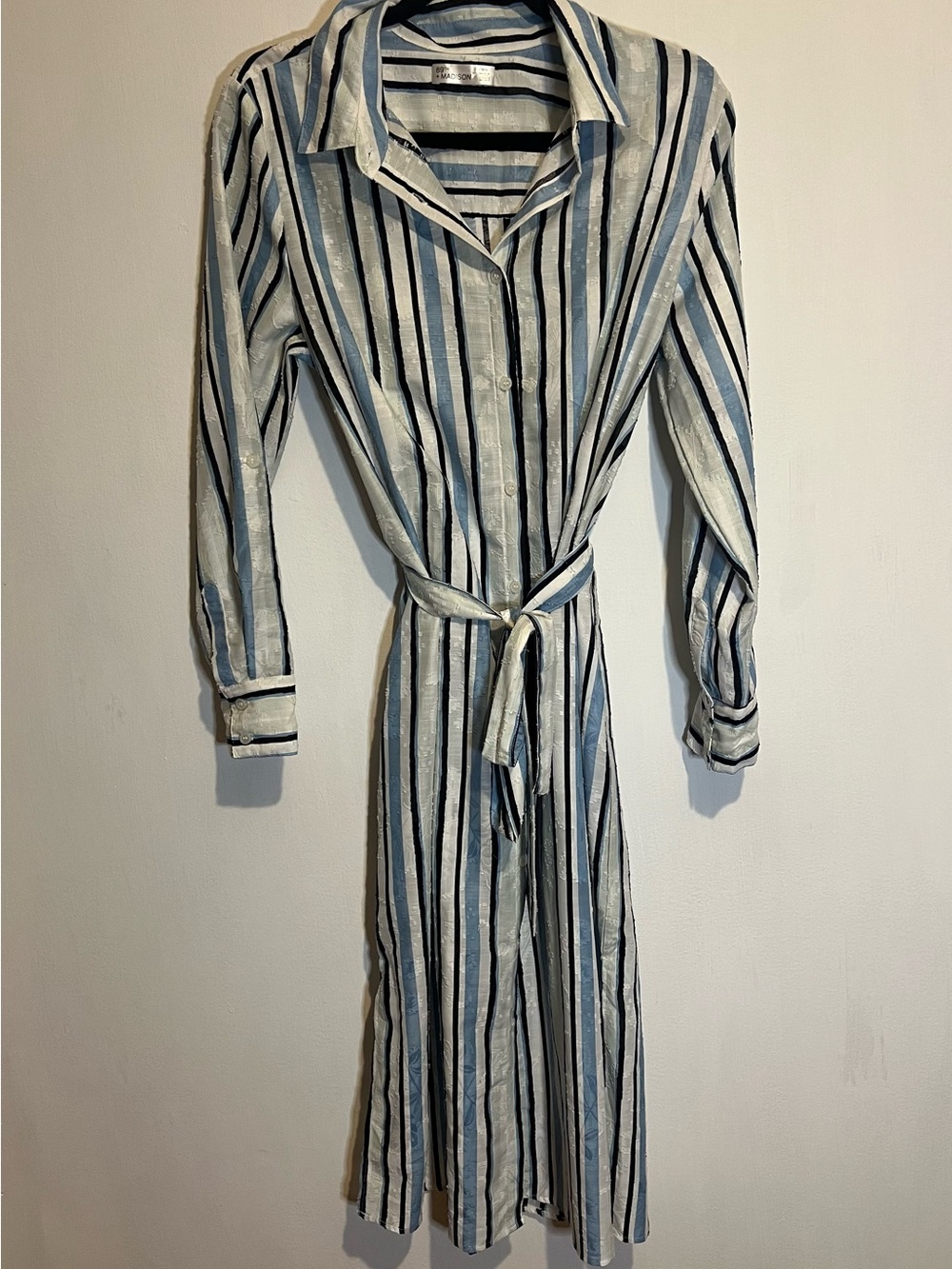 89th & Madison Blue and White Striped Long-Sleeve Shirt Dress size medium